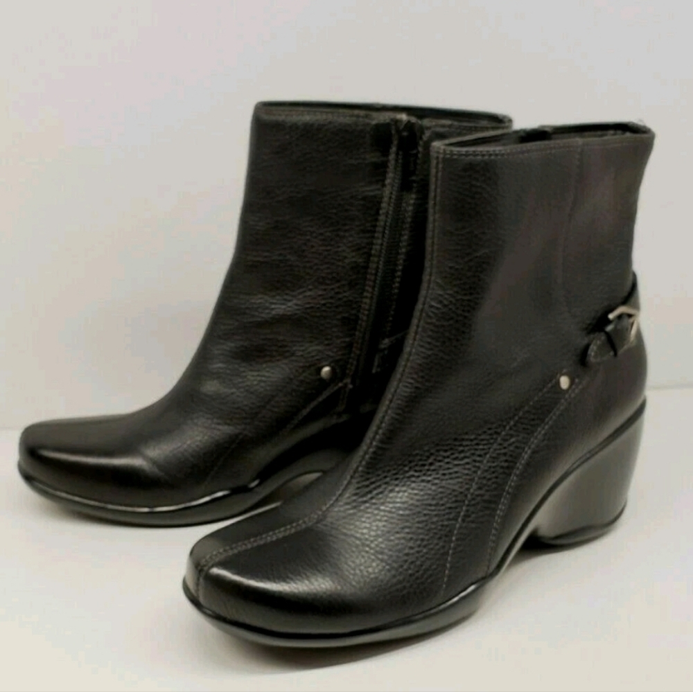 Naturalizer Lerato black leather Side Zip western ankle Comfort boots size 7 1/2